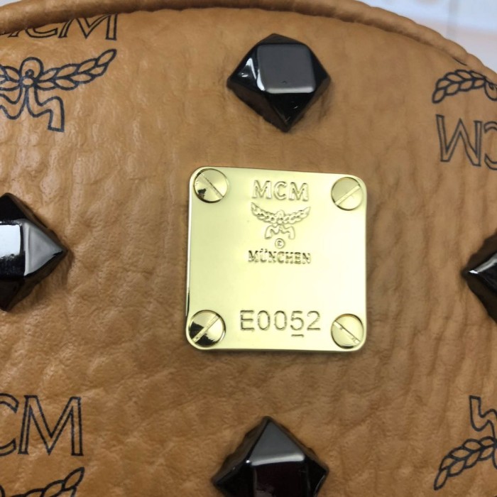 19SS エムシーエム 中号サイズ後背包 リュック 5727-MC396