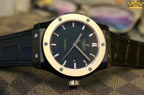 HUBLOT ウブロ 人気商品 メンズ 腕時計 自動巻き 時計通販 実物図 HU-TSH330-005