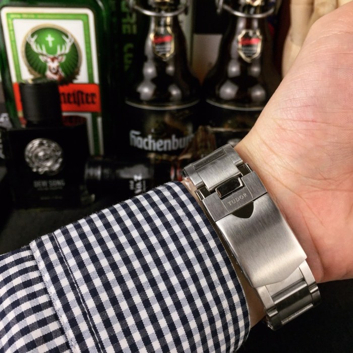 チュードル（TUDOR ）メンズ 時計 42mm 激安販売 腕時計 TUD-TSH380-21