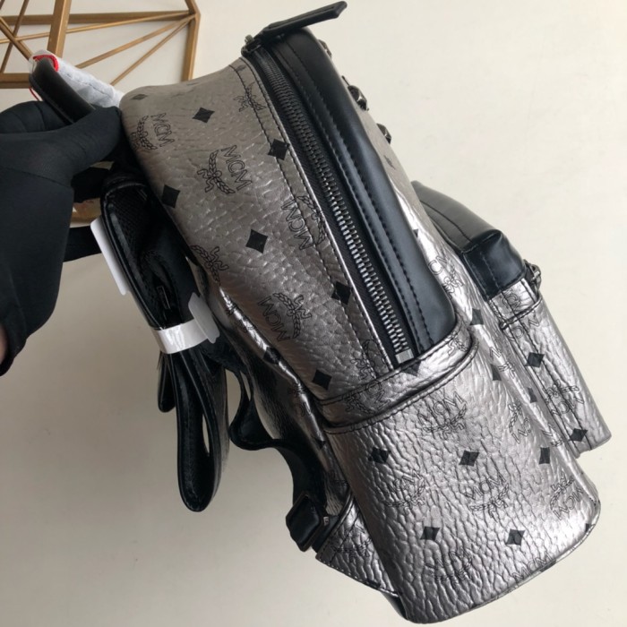 19SS エムシーエム 中号サイズ 後背包 リュック 88024-2-MC463