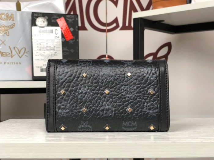 人気商品激安 エムシーエム 短財布 三つ折り財布 8033-MC496