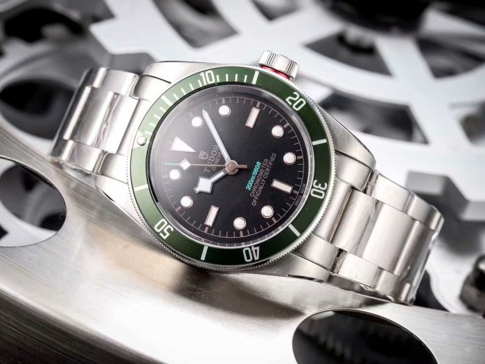 チュードル（TUDOR ）メンズ 時計 43mm 自動巻き 腕時計 TUD-TSH500-40