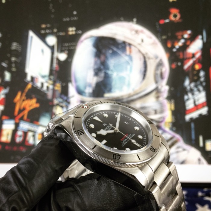 チュードル（TUDOR ）メンズ 時計 40mm 自動巻き 腕時計 TUD-TSH400-33