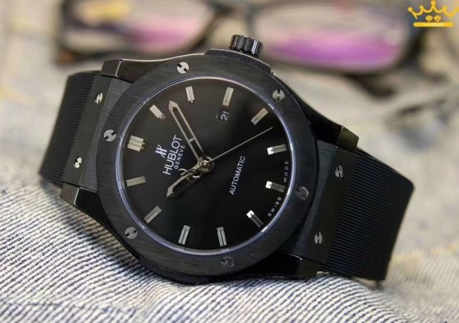 HUBLOT ウブロ 人気商品 メンズ 腕時計 自動巻き 時計通販 実物図 HU-TSH330-002