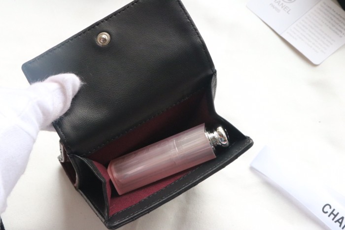 人気新品 CHANEL(シャネル) 短財布 二つ折り財布 7017-367
