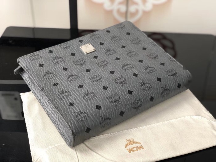 MCM（エムシーエム）超人気 セカンドバッグ 1035-MC526