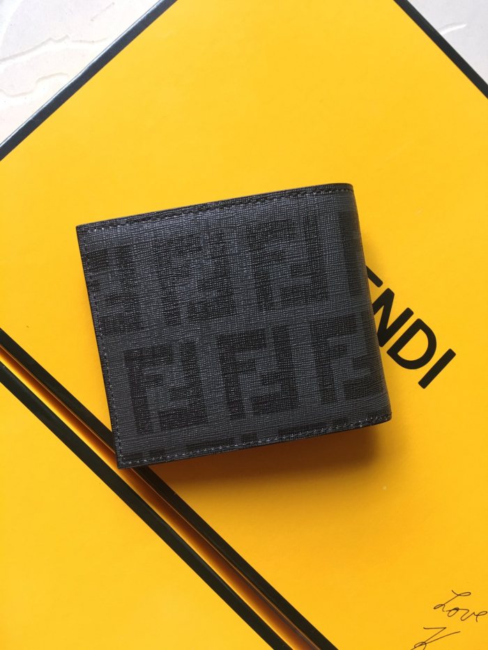 新作 FENDI/フェンディ メンズ 二つ折り短財布 FE19P110-FD02