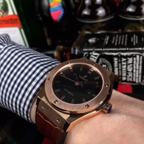 ウブロHUBLOT クラシックフュージョン ETA/2824-2ムーブメント搭載 EP2001P700-HU09