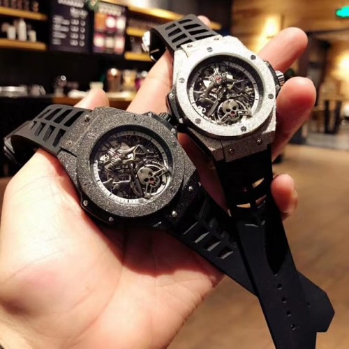 HUBLOT ウブロ スーパーコピー メンズ 腕時計 ビッグバン 時計 実物図 HU-WD780-001