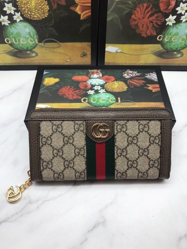 美品 GUCCI グッチ 長財布 ラウンドファスナー式財布 523154-3