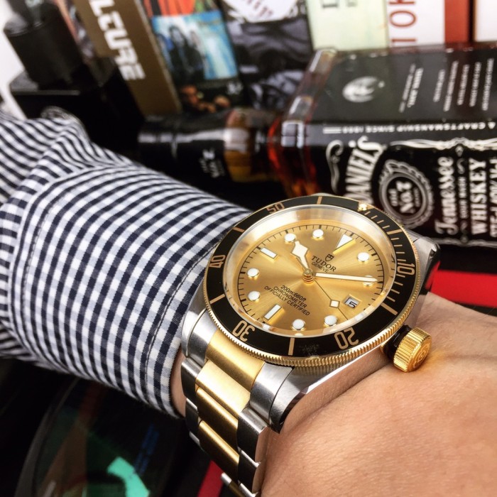 チュードル（TUDOR ）メンズ 時計 42mm 自動巻き 腕時計 TUD-TSH380-33