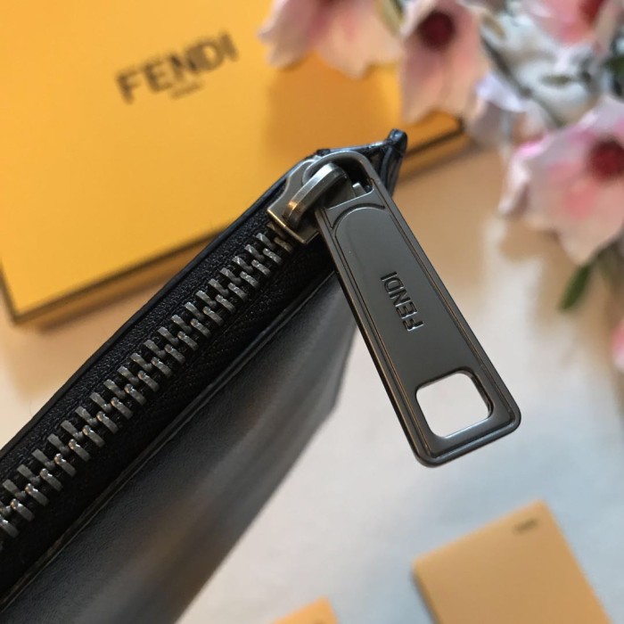 新作 FENDI/フェンディ セカンドバッグ ポーチ FE19P180-FD07