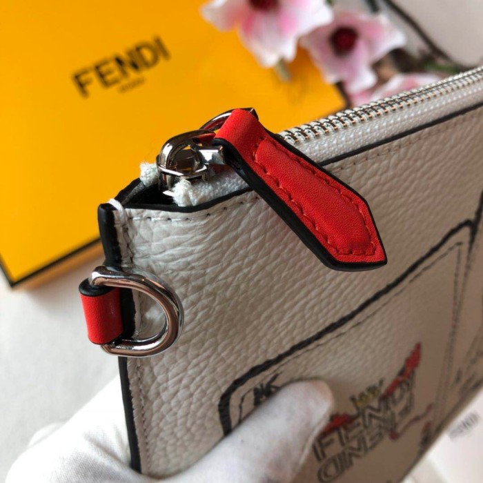 新作 FENDI/フェンディ セカンドバッグ ポーチ FE19P180-FD09