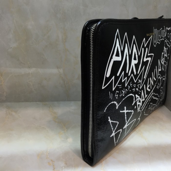 上品 バレンシアガ ☆大人気定番商品☆ セカンドバッグ XD-2001P550-443092-1