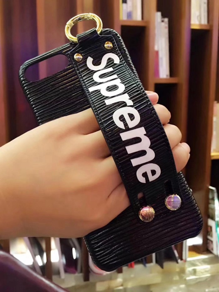 シュプリーム iphone X/xr/xs maxケース ハンドベルト付き iphone xs/8plus/7カバー 男性 女性 カップル リング付き 黒い 赤い 若者愛用