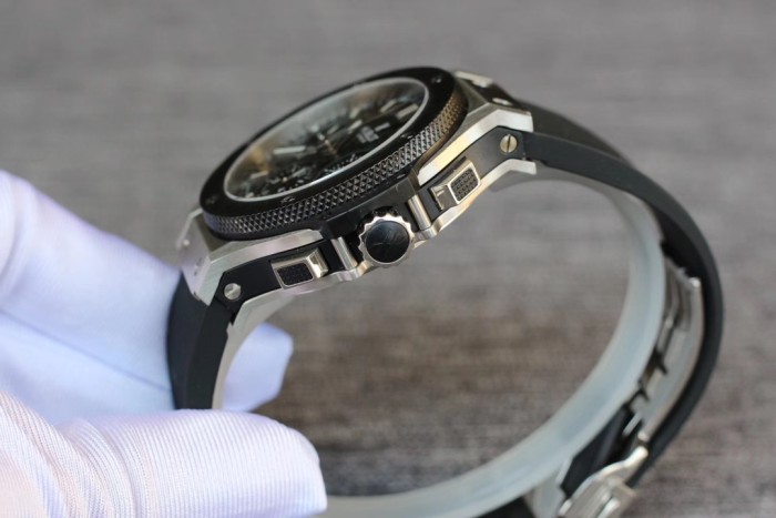 ウブロ HUBLOT 301.PB.131.RX SWISS 4100搭載 ビッグバン WTM2001P-4100-1