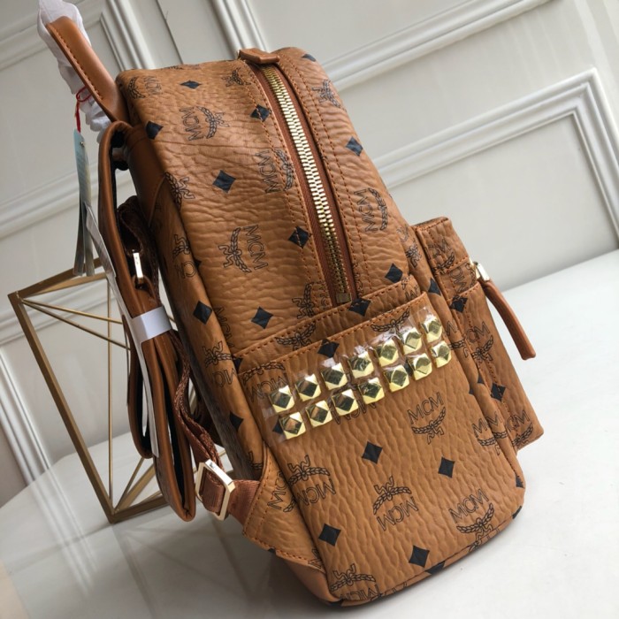 19SS エムシーエム 中号サイズ 後背包 リュック 88029-2-MC471