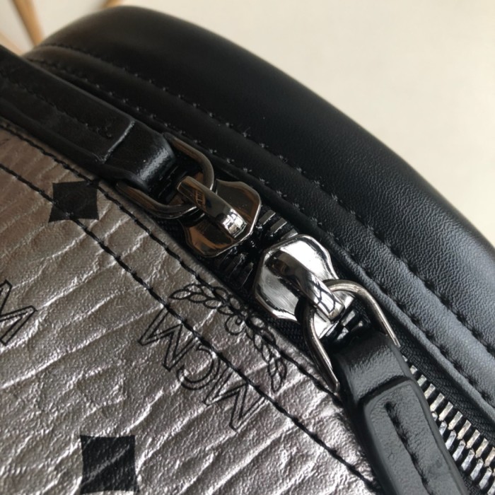 19SS エムシーエム 中号サイズ 後背包 リュック 88024-2-MC463