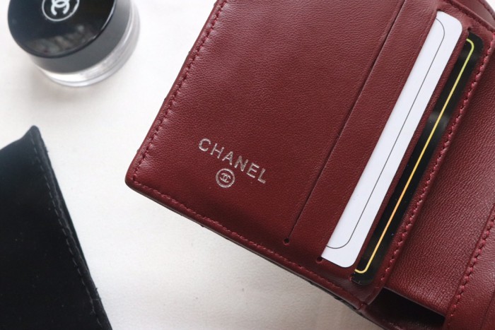 人気新品 CHANEL(シャネル) 短財布 二つ折り財布 7017-367
