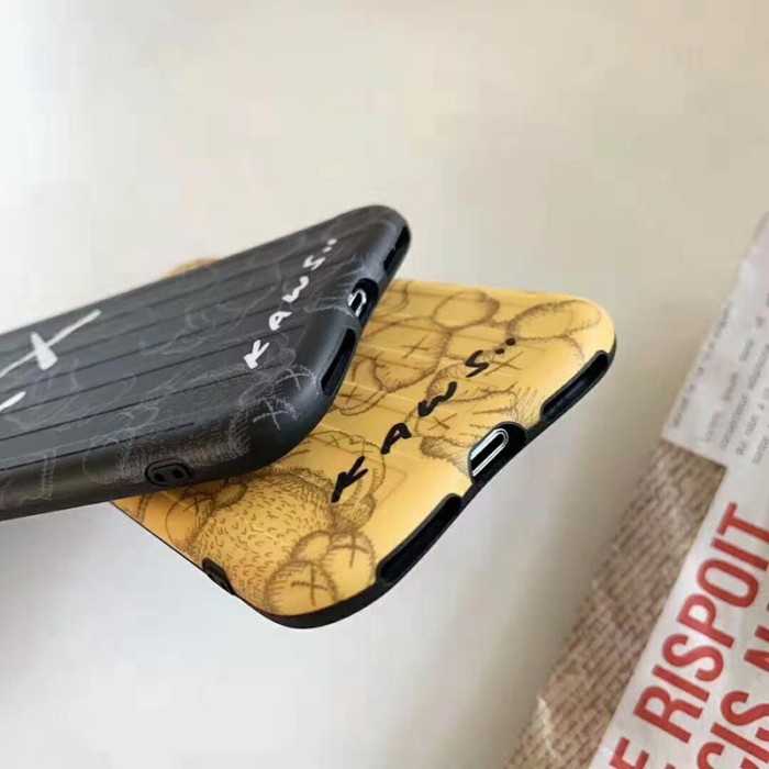 Kaws iphone11/11pro/11pro maxケース アイフォンxs/xr/xs maxケース 可愛いiphone x/7/8/plusケース 個性潮流 大人気