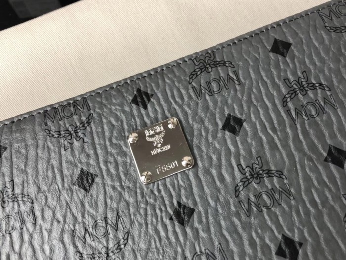 MCM（エムシーエム）超人気 セカンドバッグ 1035-MC526