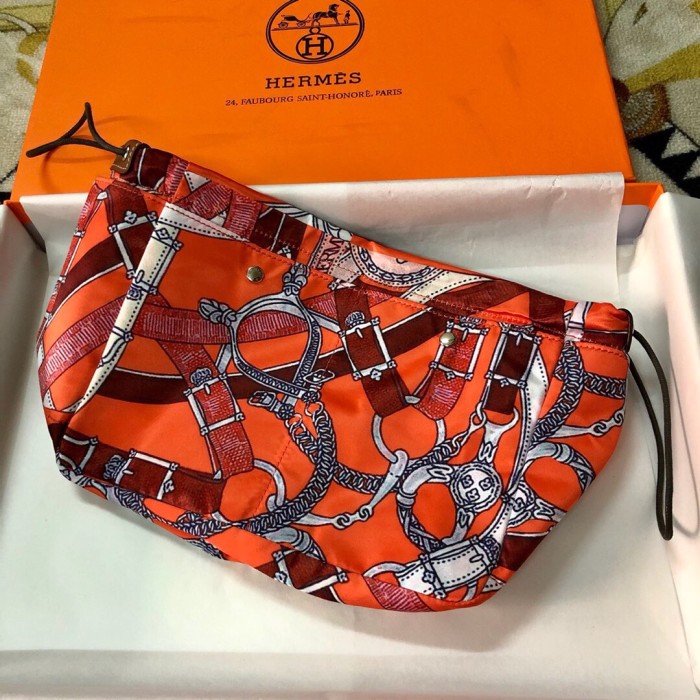 新品 エルメス [HERMES] ポーチ 収納バッグ TA2001P250-HE-30