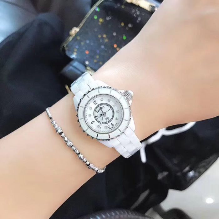 Chanel シャネル 腕時計 時計 レディース 定番人気商品 CH-TSH160-001