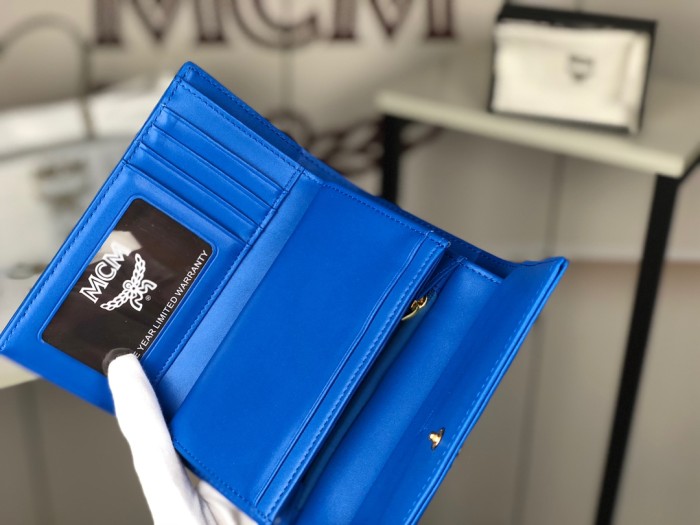 人気商品激安 エムシーエム 短財布 三つ折り財布 8033-MC497