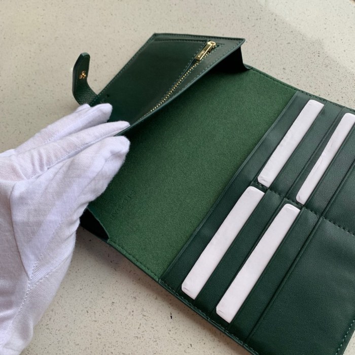セリーヌ(CELINE）19SS 大号 長財布 カードケース 31AN-CL111