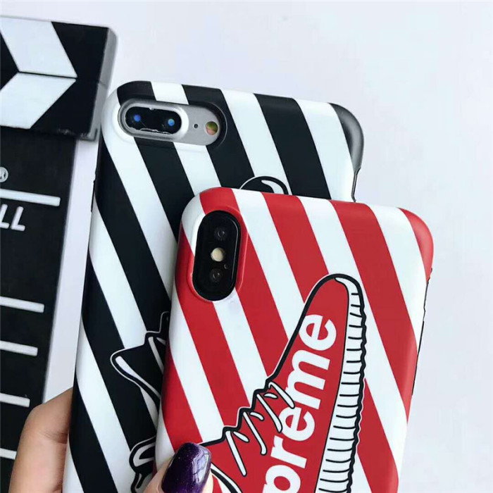 シュプリーム iphone xr/xs maxケース 個性 ブランド supreme アイフォン x/xs カバー 人気 iphone xr/8プラスケース ペア向け