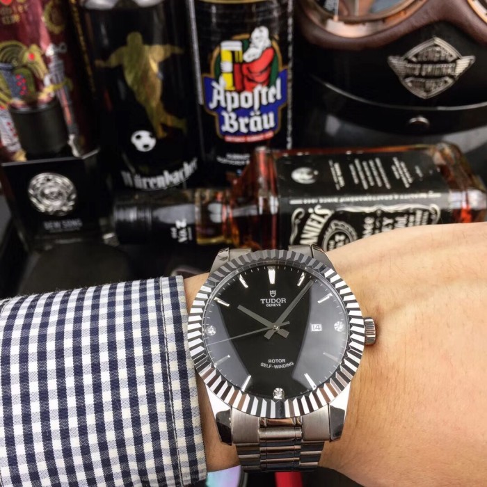 チュードル（TUDOR ）メンズ 時計 42mm 自動巻き 腕時計 TUD-TSH360-43