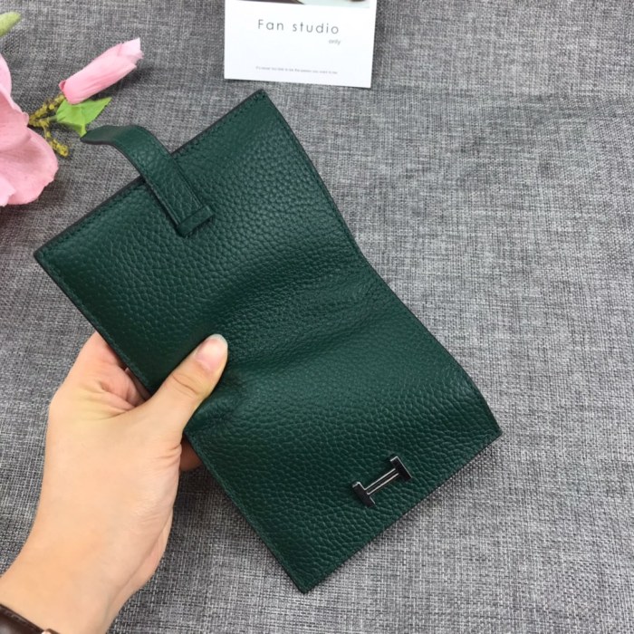HERMES エルメス 牛革 TOGO 二つ折り財布 DZ2001P180-5120-07