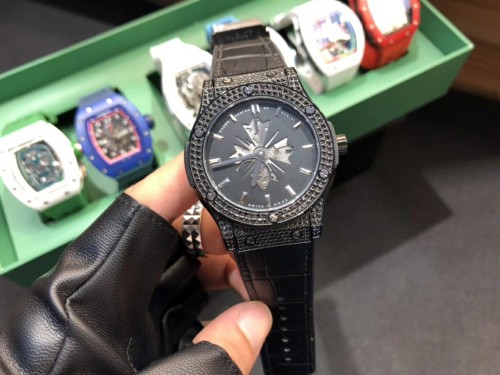 ウブロHUBLOT クラシックフュージョン Asian/2836ムーブメント搭載 TSH2001P550-HU15
