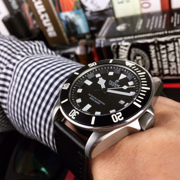 チュードル（TUDOR ）メンズ 時計 42mm 激安販売 腕時計 TUD-TSH360-29