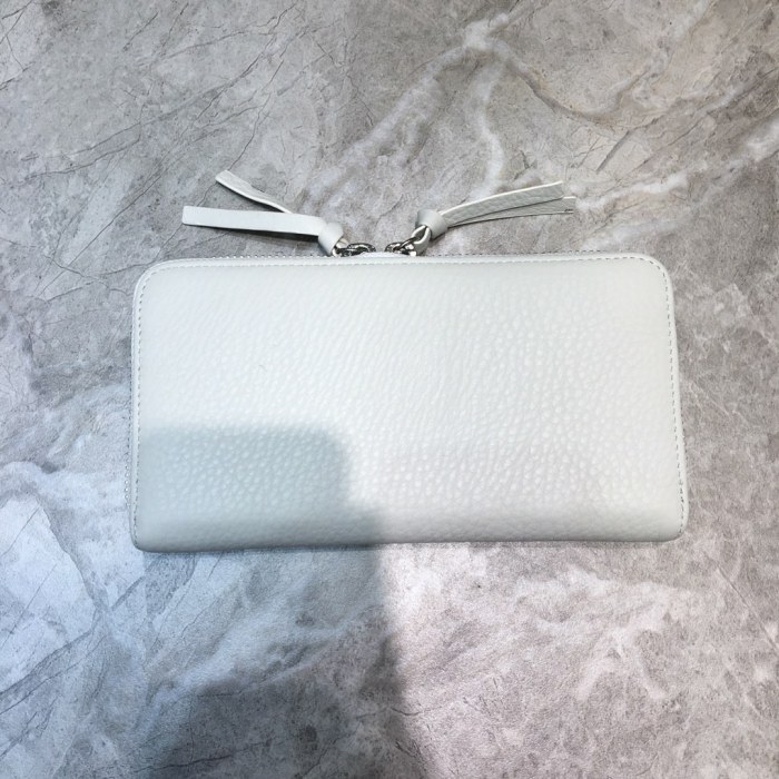 Balenciaga バレンシアガ 大人気 ラウンドファスナー式財布 XD-2001P-BA091B