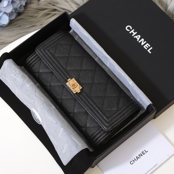 人気商品激安 CHANEL(シャネル) 長財布 三つ折り財布 9015-317