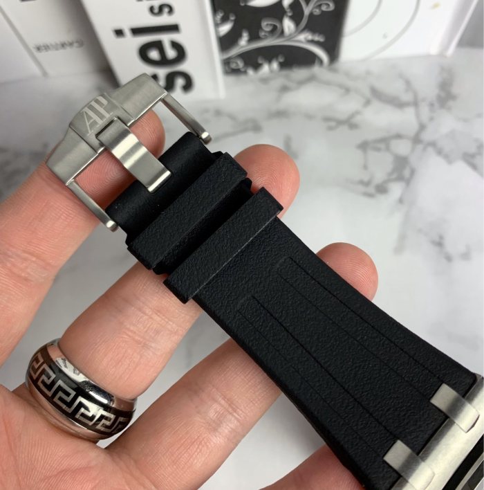 オーデマ ピゲ AUDEMARS PIGUET 腕時計 時計 メンズ 43mm AP-TSH370-070