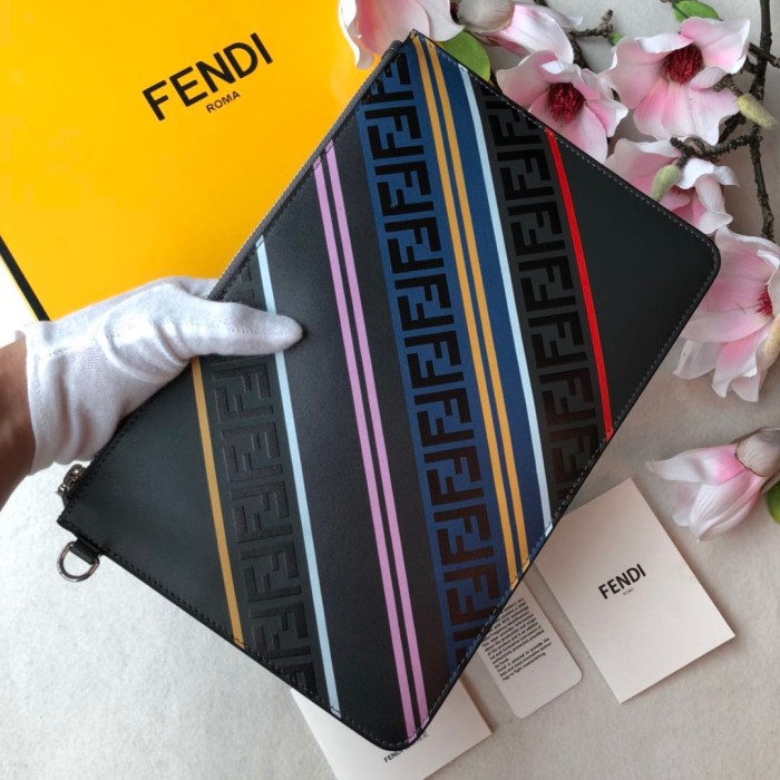新作 FENDI/フェンディ メンズ セカンドバッグ FE19P180-FD04