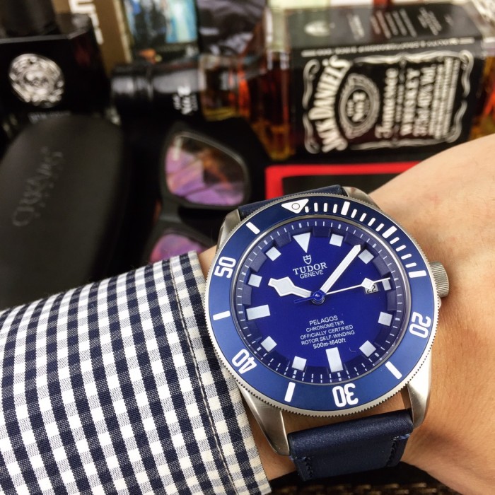 チュードル（TUDOR ）メンズ 時計 42mm 激安販売 腕時計 TUD-TSH360-28