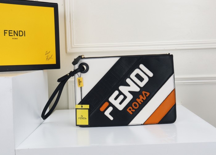 秋冬 FENDI/フェンディ 財布 セカンドバッグ WX19P190-5505-2