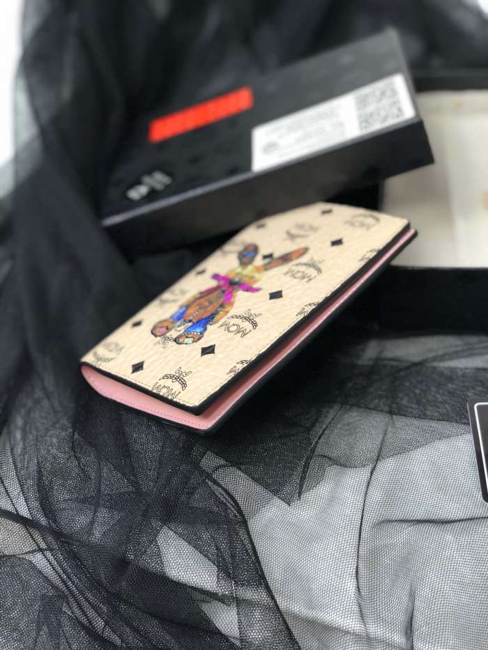 エムシーエム 人気商品激安 パスポートケース 8023-MC524