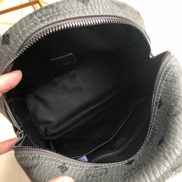 19SS エムシーエム 中号サイズ 後背包 リュック 88029-2-MC473