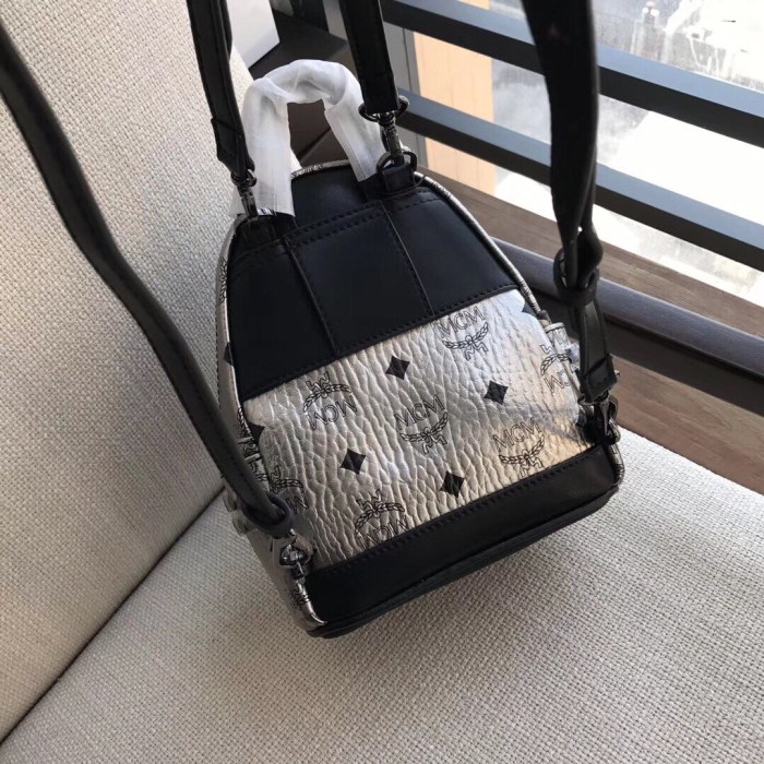 MCM(エムシーエム) 超高品質 後背包 リュック MK19P-MC424