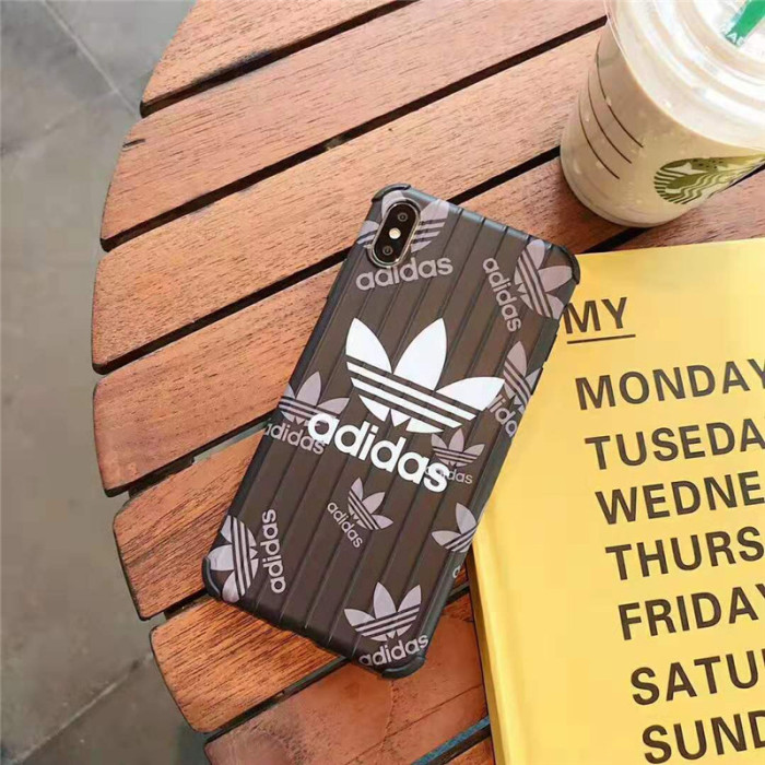 adidas iphone xr/xs maxケースブランドアディダス iphone 11/XI/11 MAXケース運動風 iphone x/8/7 plusケース オシャレトランク保護 耐衝撃