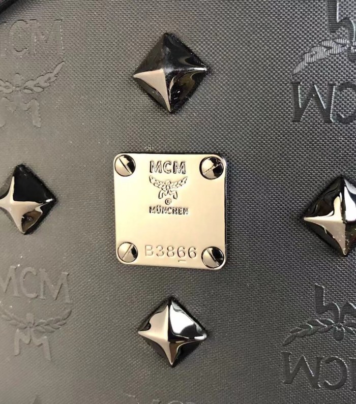 MCM(エムシーエム) 超高品質 後背包 リュック 2071-MC204