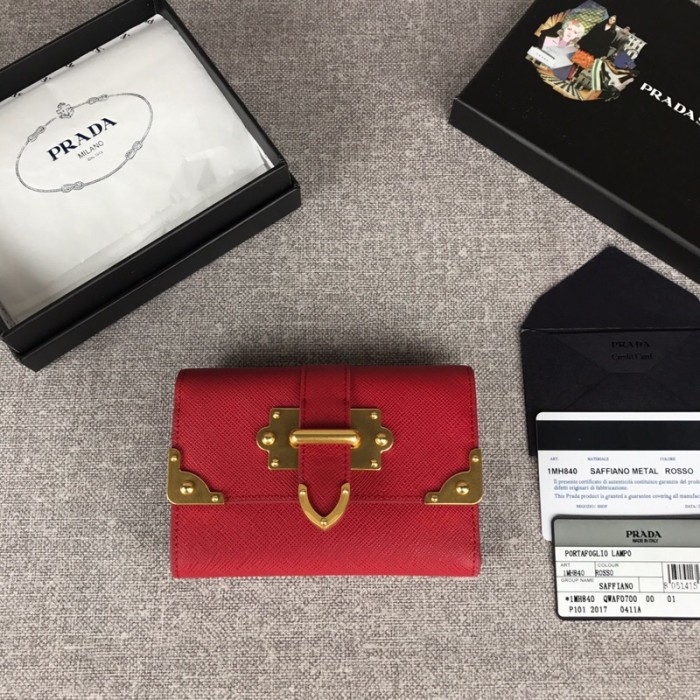 特N品通販 PRADA/プラダ 短財布 三つ折り財布 1MH840-PA386