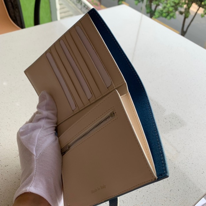 セリーヌ(CELINE）人気 小号 短財布 カードケース 0146-CL131