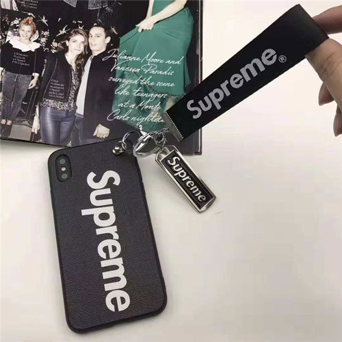 シュプリーム iphone xr/xs maxケース 個性設計 supreme iphone x/xsカバーキーボルダー付け 人気潮流 アイフォン10R/8plusケース カップルお勧め
