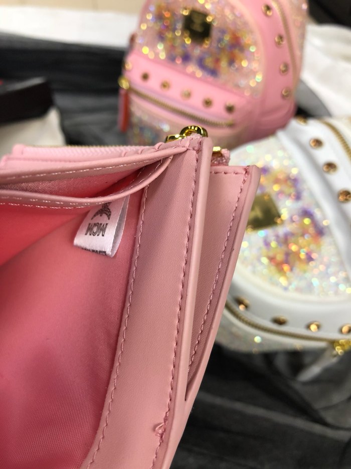 人気商品激安 エムシーエム 短財布 三つ折り財布 8096-MC479