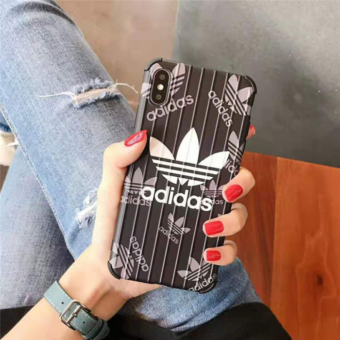 adidas iphone xr/xs maxケースブランドアディダス iphone 11/XI/11 MAXケース運動風 iphone x/8/7 plusケース オシャレトランク保護 耐衝撃